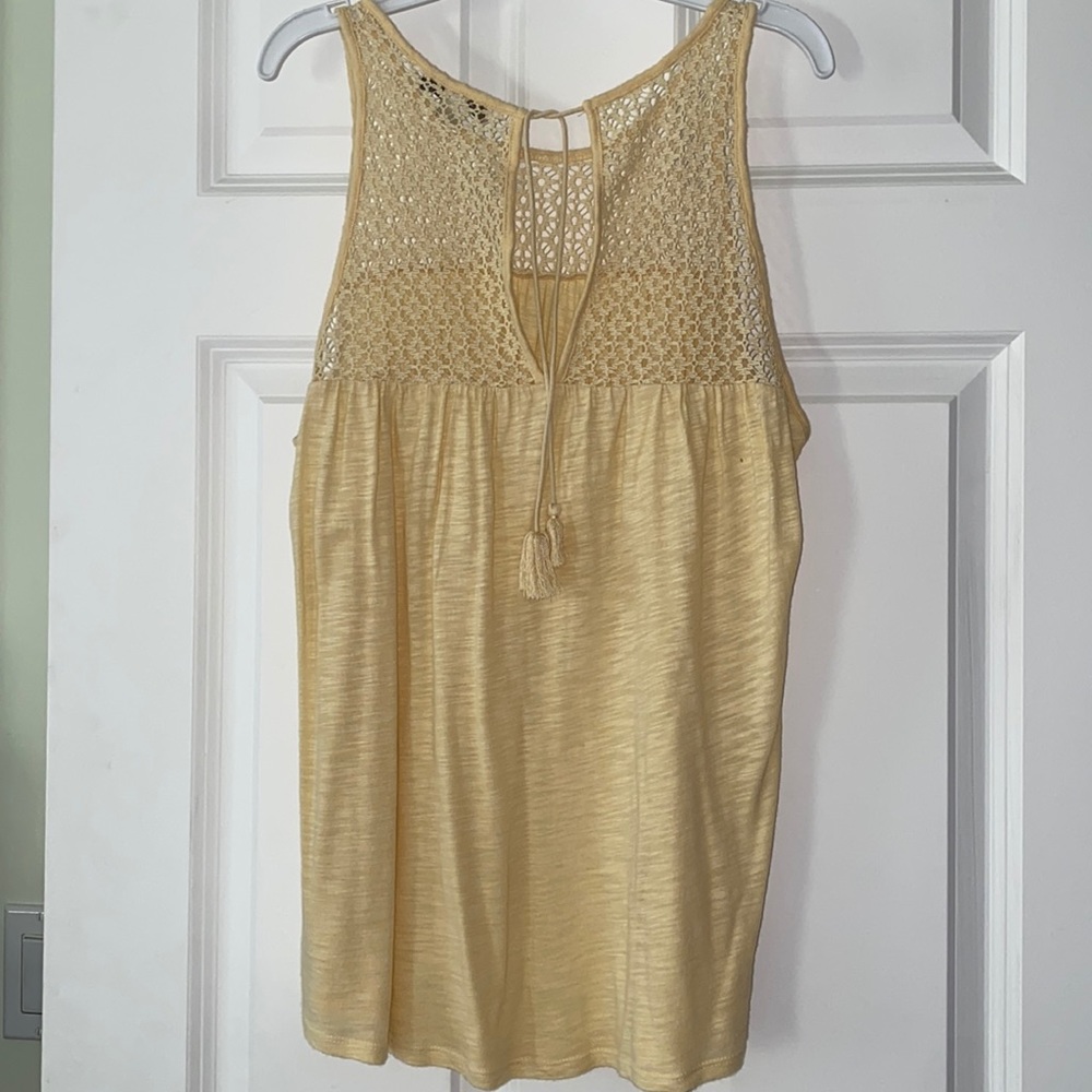 Yellow tank top with lace, size L